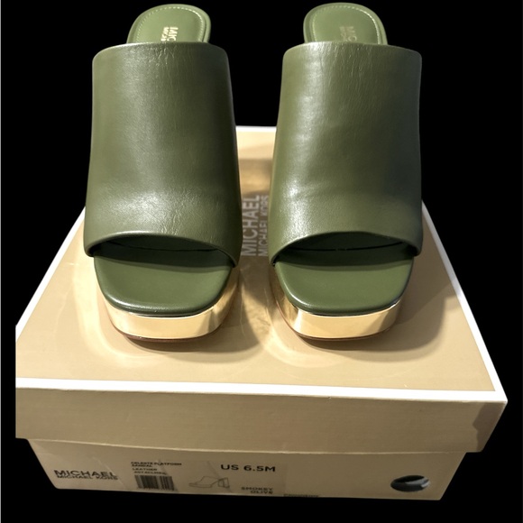 MICHAEL Michael Kors Olive Green Gold Platform Heels Size 6.5M - Picture 3 of 10